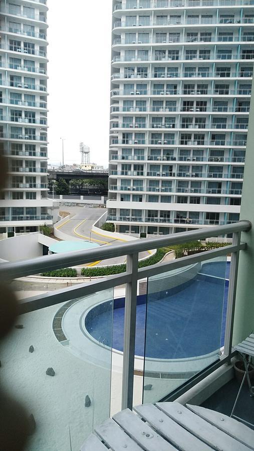 Azure C7 Balcony, Wifi, Near Mall Airport Manila Kültér fotó